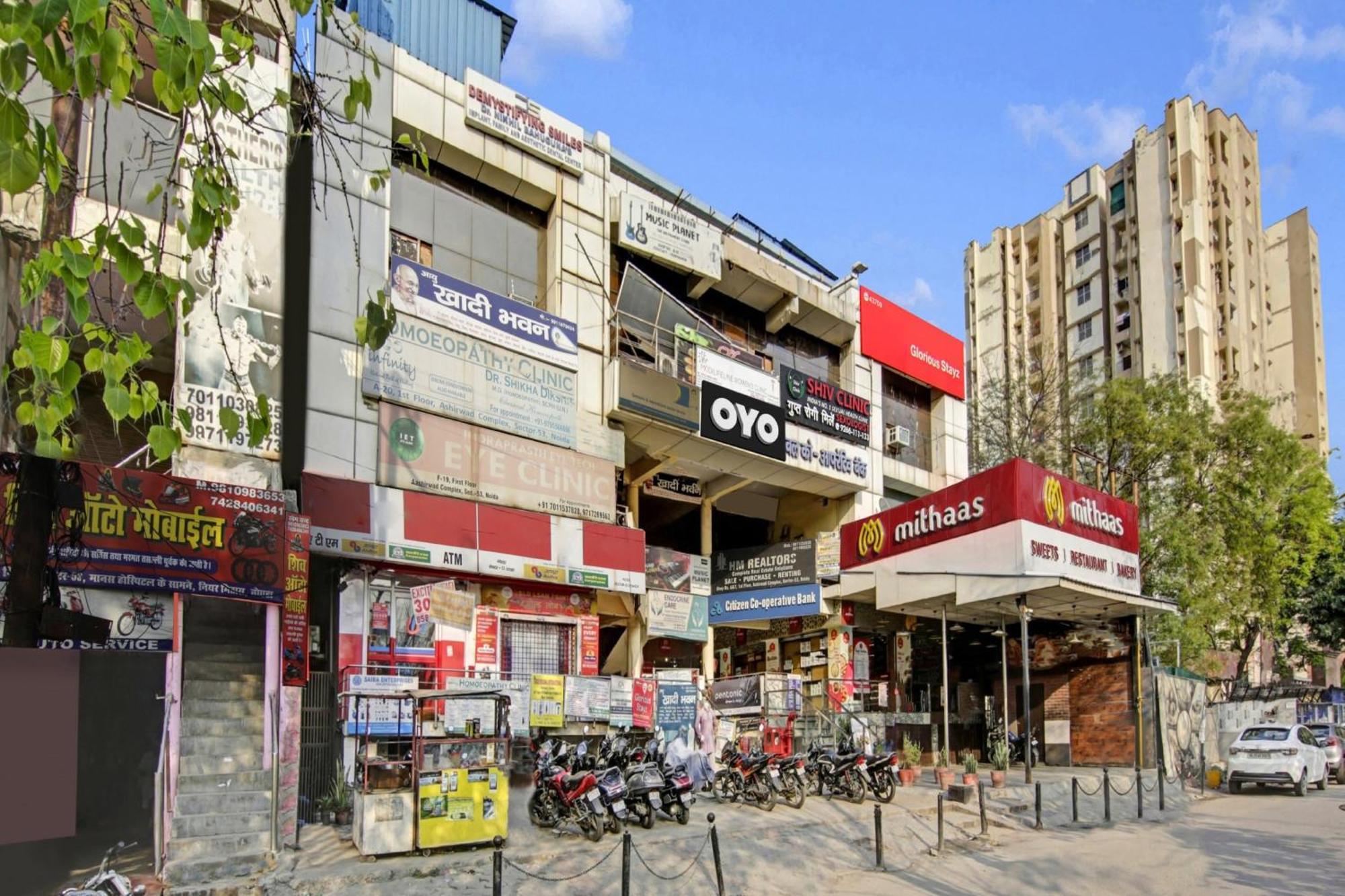 Hotel O Glorious Stayz نويدا المظهر الخارجي الصورة