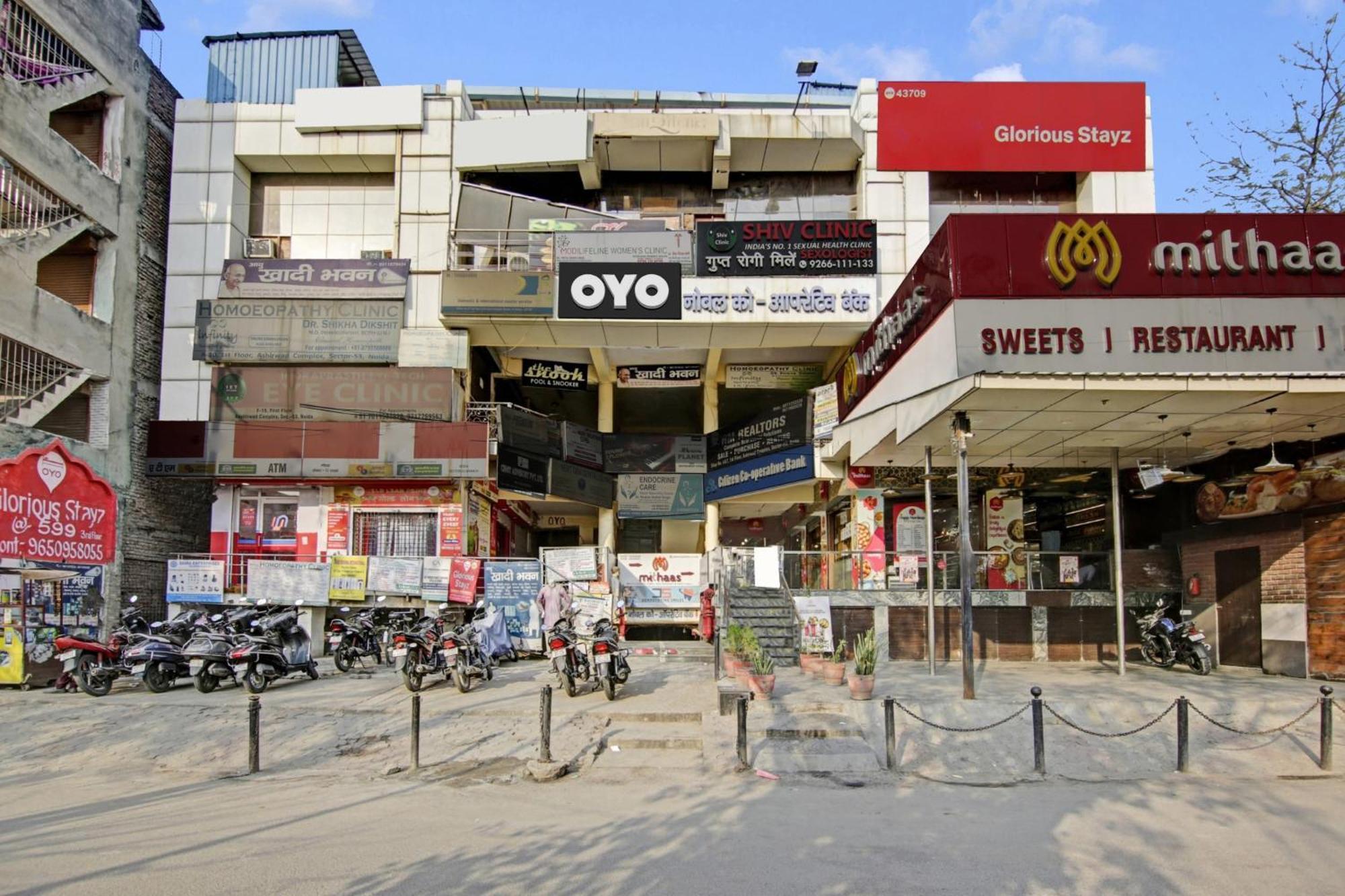 Hotel O Glorious Stayz نويدا المظهر الخارجي الصورة
