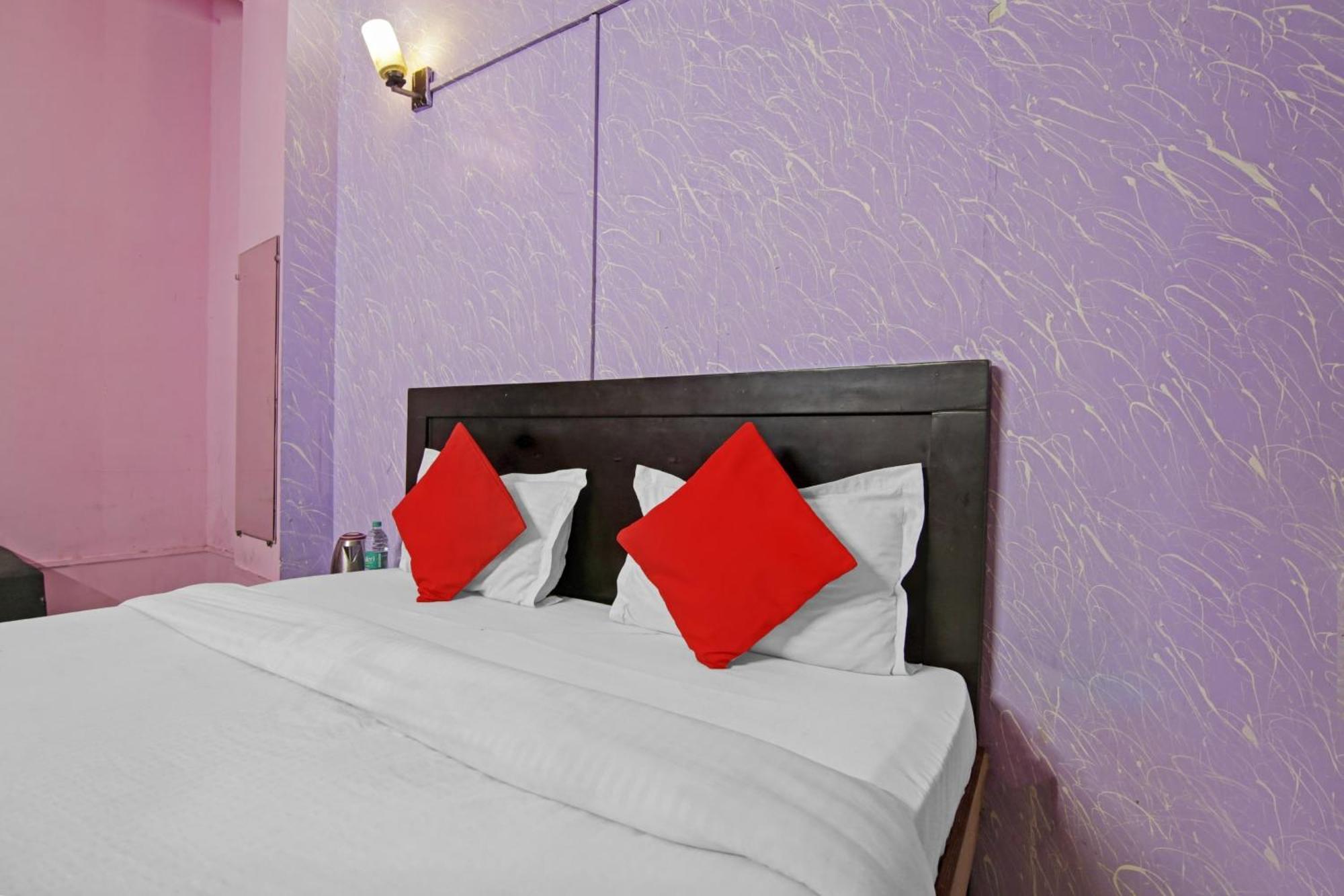 Hotel O Glorious Stayz نويدا المظهر الخارجي الصورة