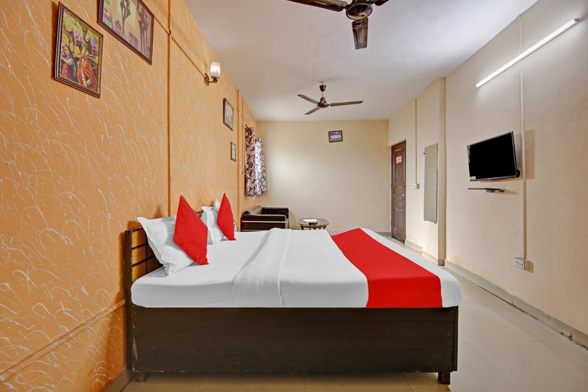 Hotel O Glorious Stayz نويدا المظهر الخارجي الصورة