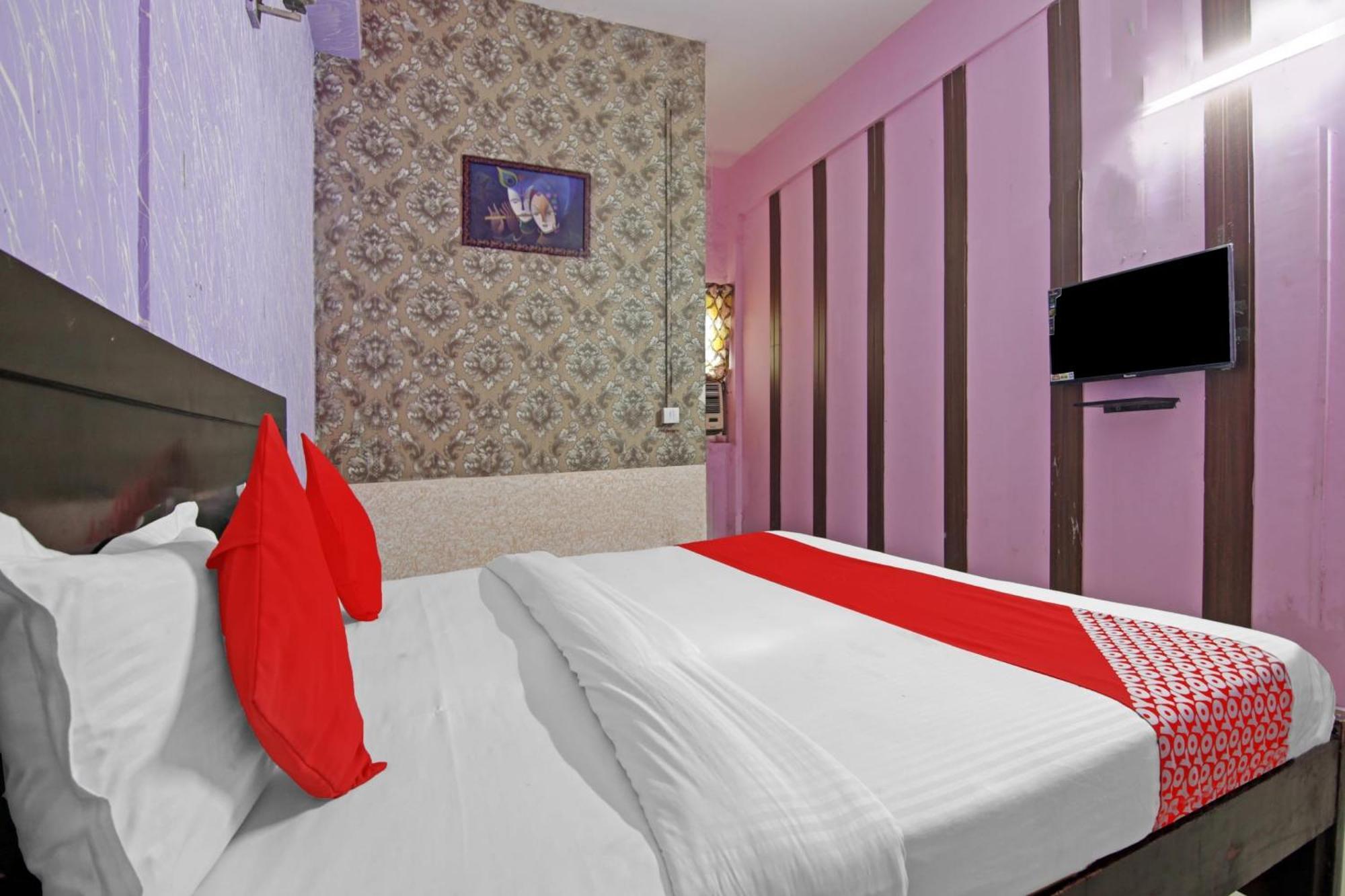 Hotel O Glorious Stayz نويدا المظهر الخارجي الصورة